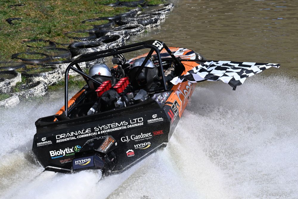 Psp Racing Superboat Driver Sam Newdick And Navigator Shama Putaranui Drove Superbly All Day Taking The Win In The Top Three And Posting The Fastest Time Of The Day