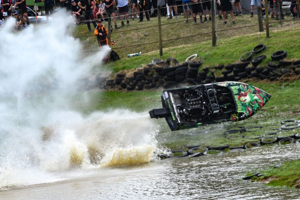 Rob And Ange Coley In Their Superboat “poison Ivy” Demonstrate The Value Of Safety Equipment